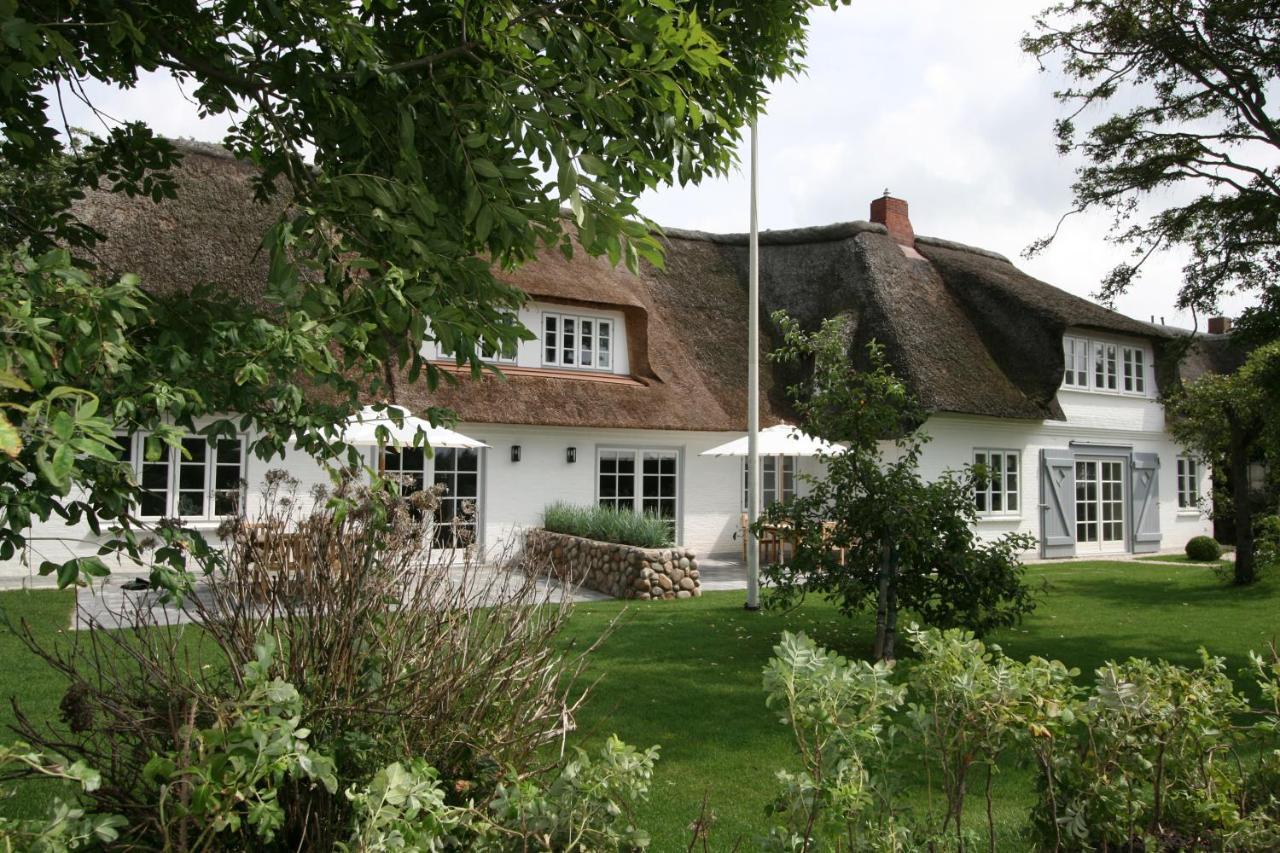 Kapitaenshaus Ost Villa Oldsum Exterior photo